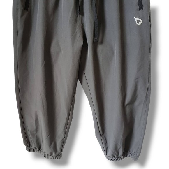 Baleaf Dark Grey Cropped Athletic Joggers Size Medium - Picture 3 of 8